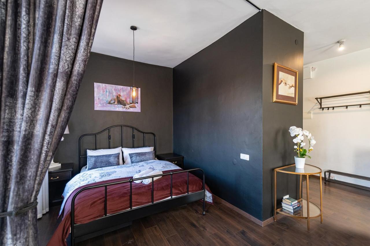 Retro Studio Old Town Apartment By Hostlovers Kaunas Eksteriør bilde