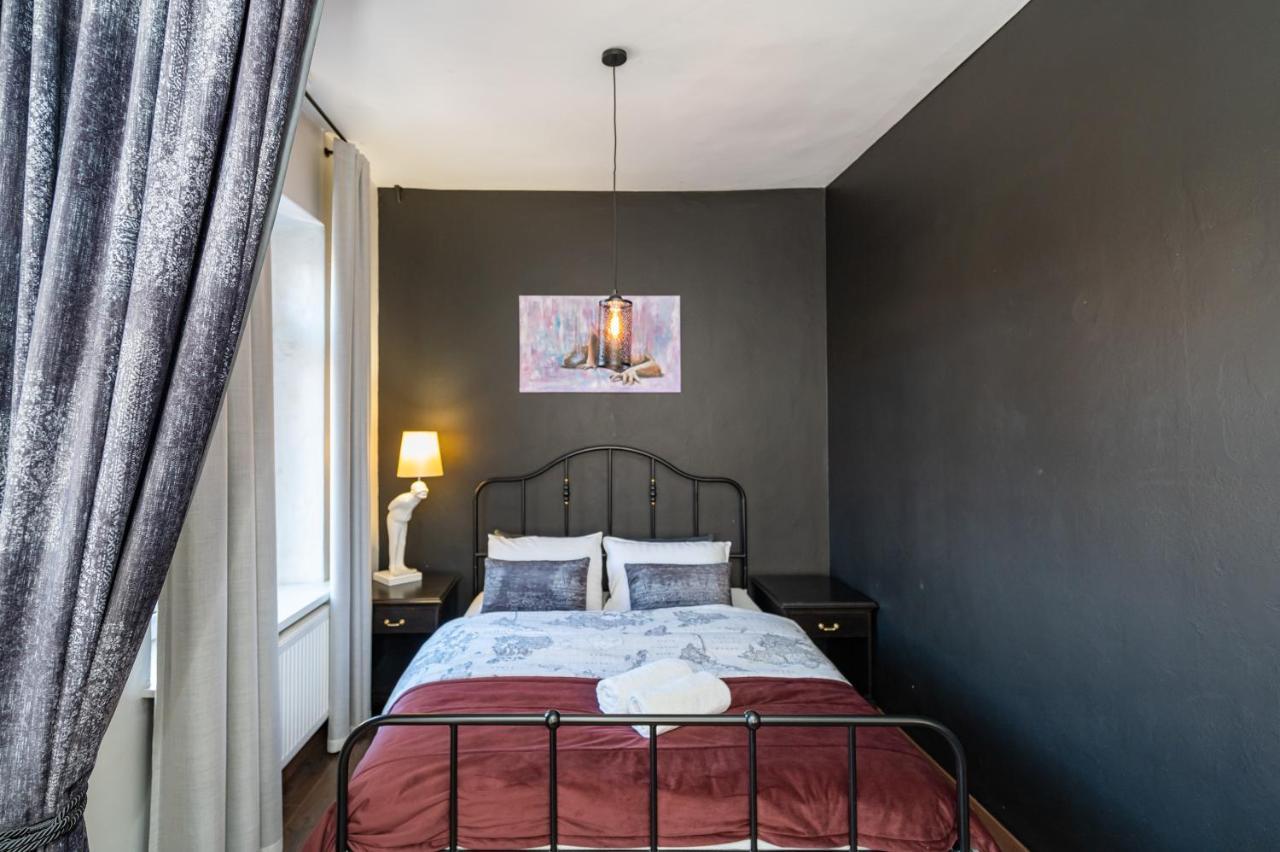 Retro Studio Old Town Apartment By Hostlovers Kaunas Eksteriør bilde